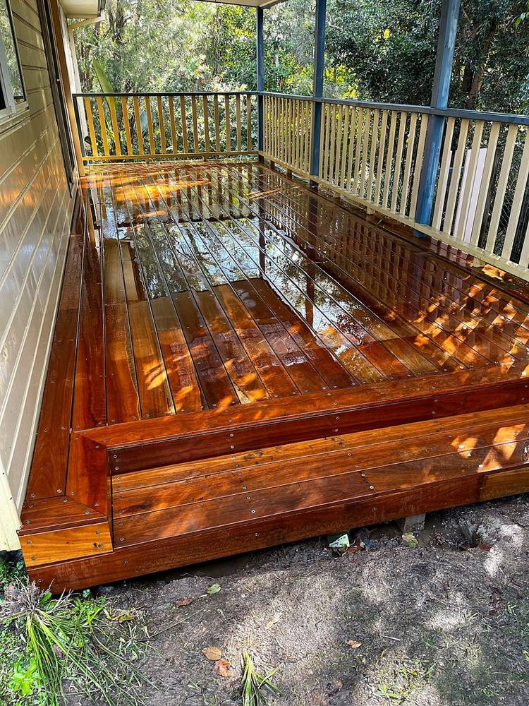 Spotted gum deck reclad with an inverted step in Bellingen